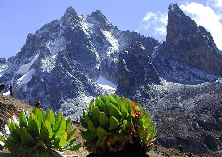 5 Days Mount Kenya Climb Chogoria – Sirimon